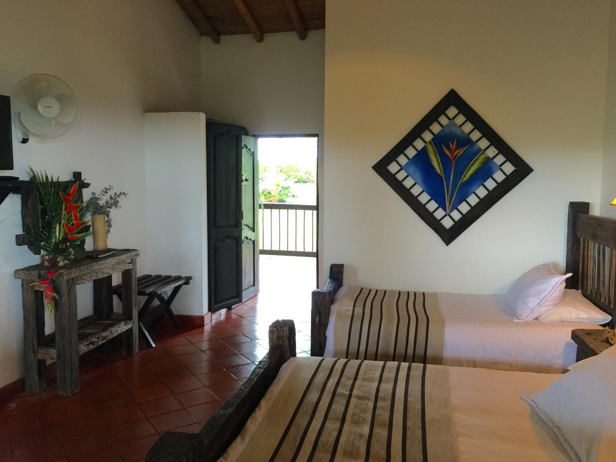 Hotel Bosques Del Saman Alcala キンバヤ エクステリア 写真
