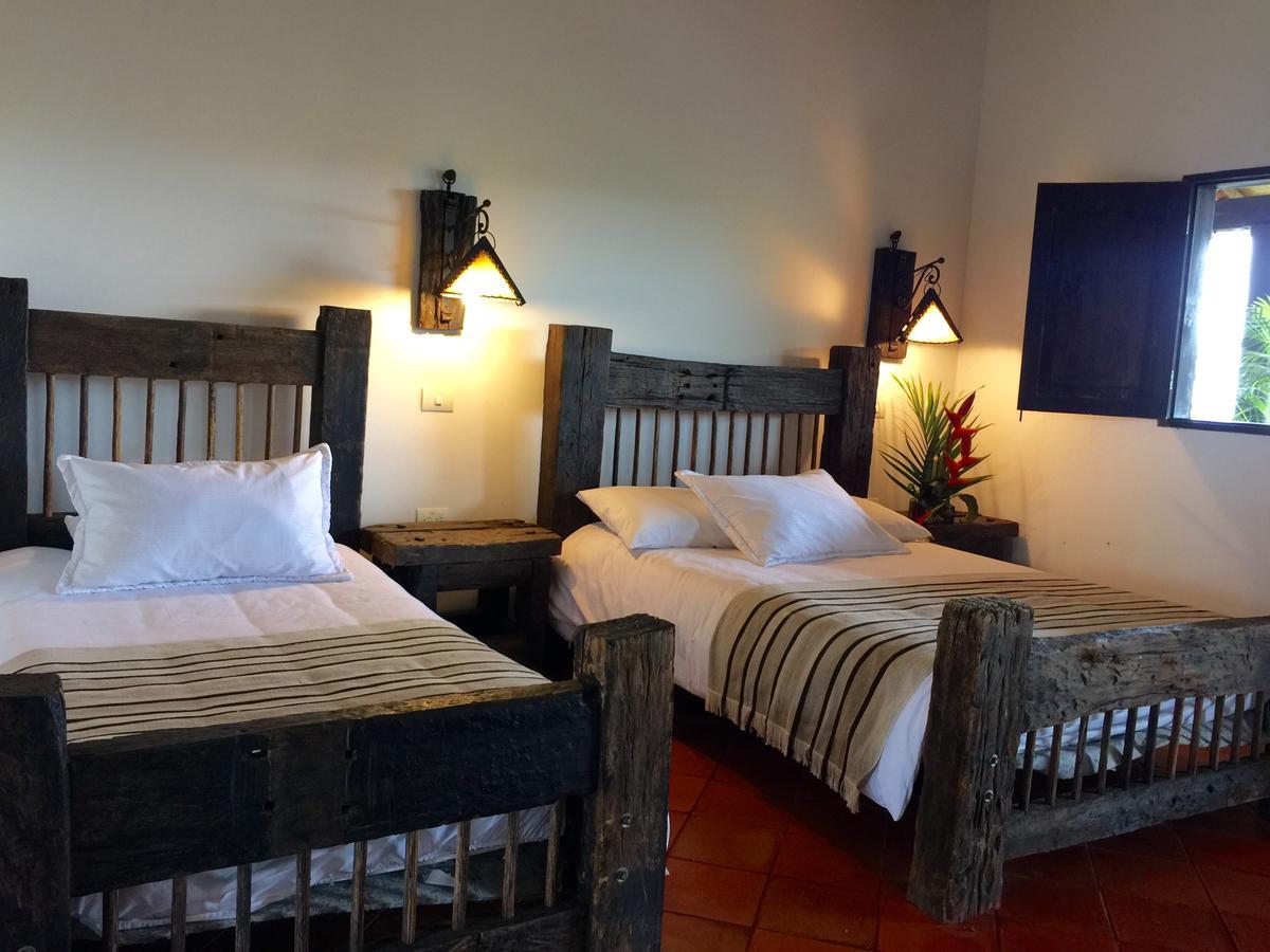 Hotel Bosques Del Saman Alcala キンバヤ エクステリア 写真