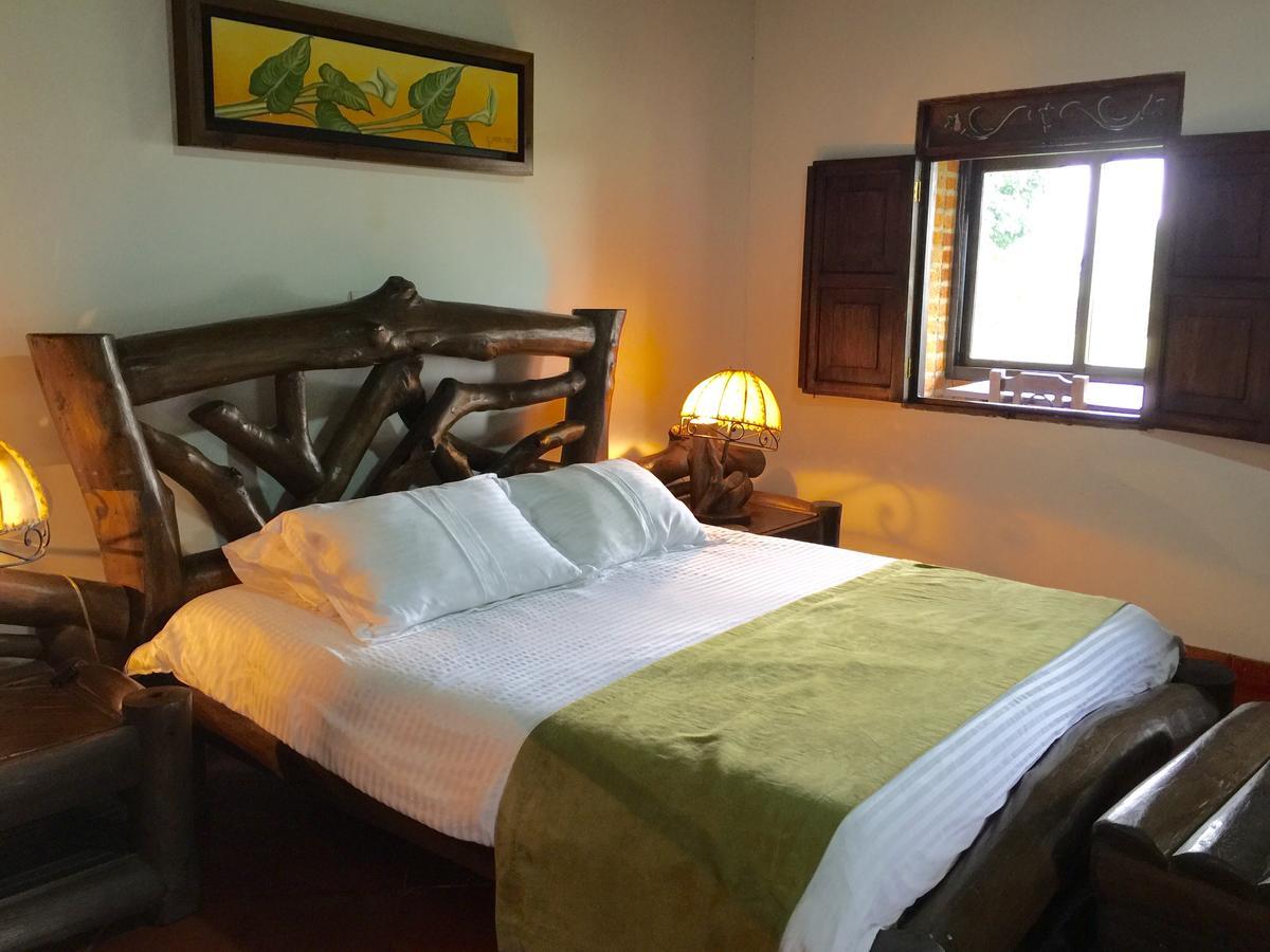 Hotel Bosques Del Saman Alcala キンバヤ エクステリア 写真