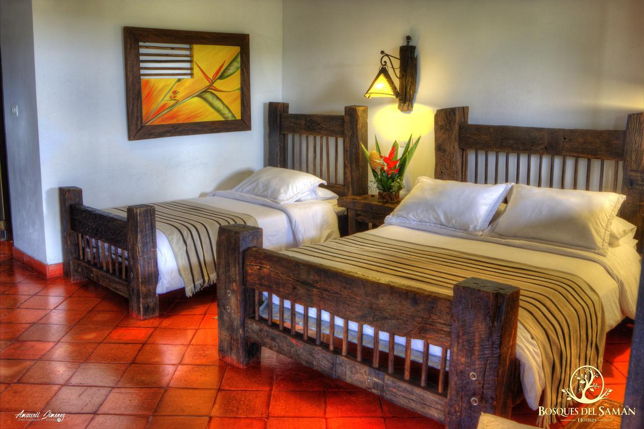 Hotel Bosques Del Saman Alcala キンバヤ エクステリア 写真