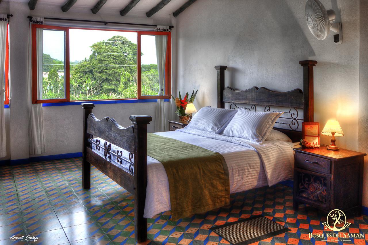Hotel Bosques Del Saman Alcala キンバヤ エクステリア 写真