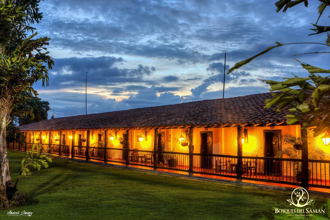 Hotel Bosques Del Saman Alcala キンバヤ エクステリア 写真